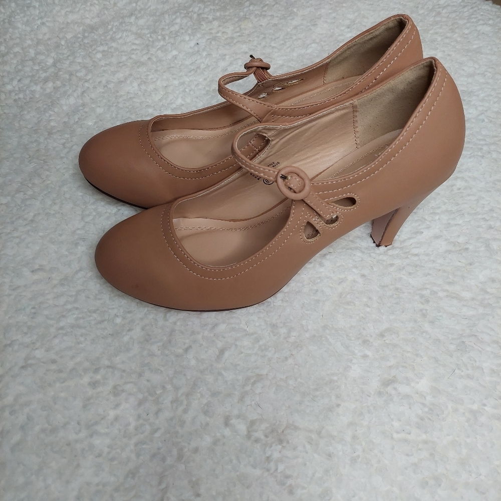 Retro J. Adams Almond Toe Pixie Heel